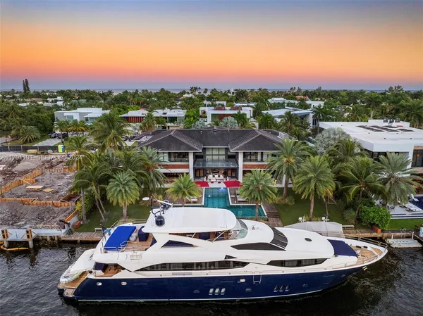 $44,995,000 | 385 Centre Island, Golden Beach, FL 33160