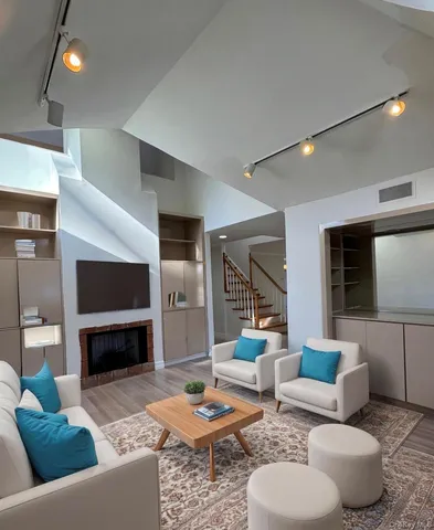 $6,100 | 12 Chadwick Road, Great Neck, NY 11023