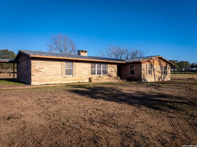 $2,145,000 | 19512 Tonkawa Pass, Garden Ridge, TX 78266