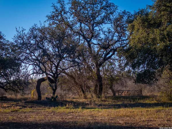 $2,145,000 | 19512 Tonkawa Pass, Garden Ridge, TX 78266