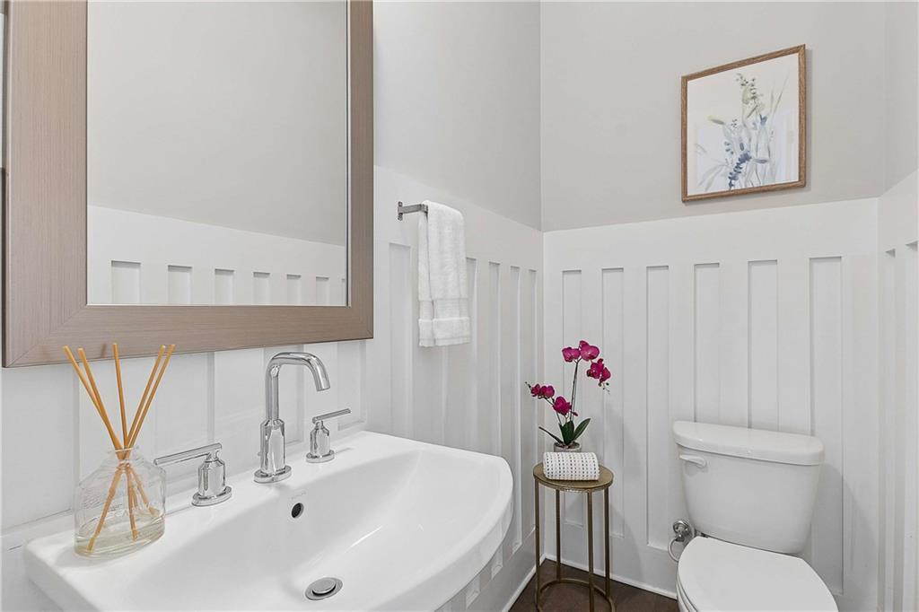 4302 Parkside Place Atlanta, GA 30342 - Photo 16 of 30