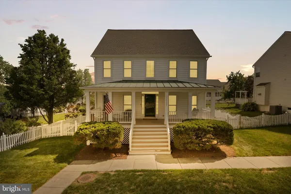 $4,200 | 42903 Redfield Street, Ashburn, VA 20147