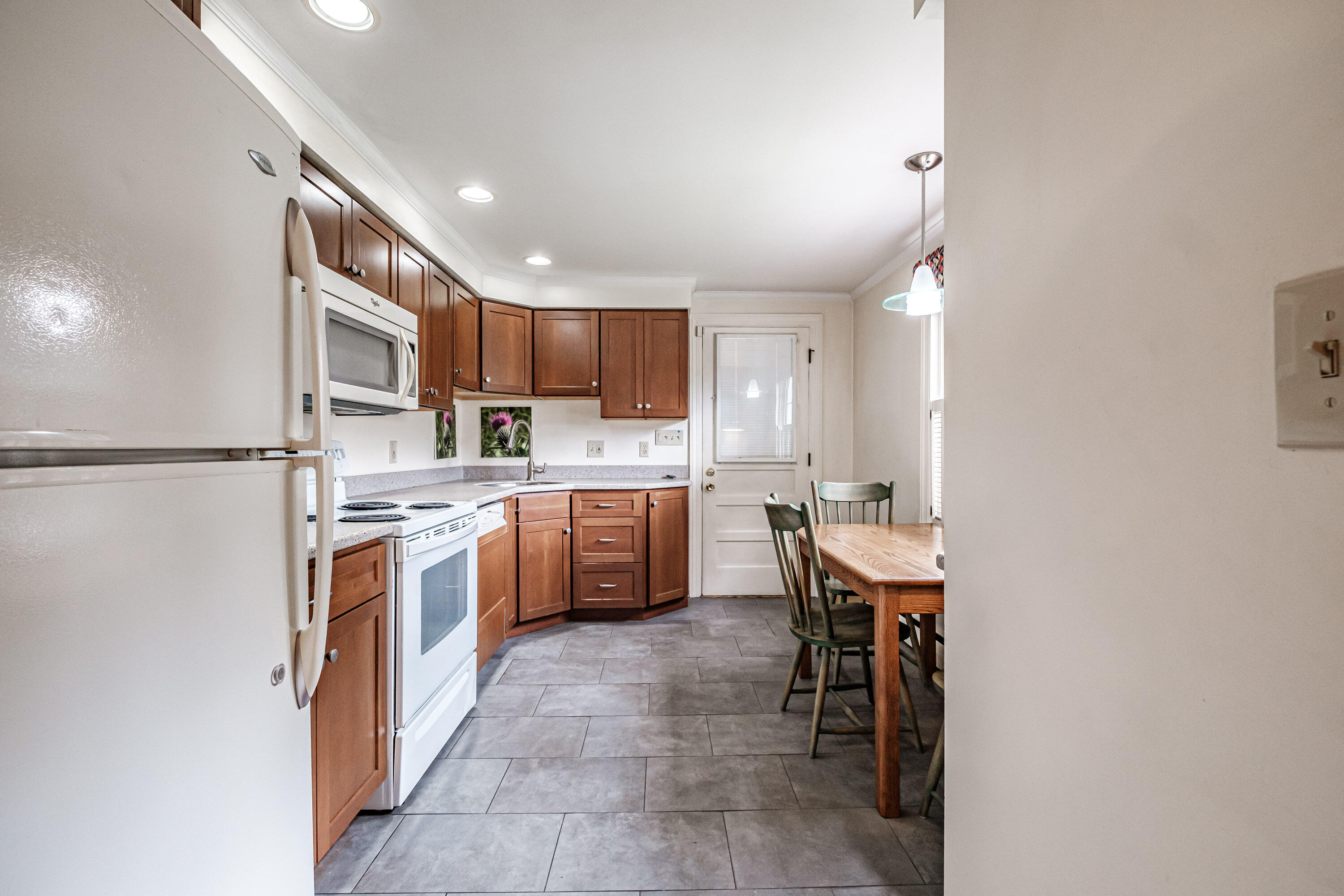 29 Rosedale Street Portland, ME 04103 - Photo 21 of 48 20240812gp-60032