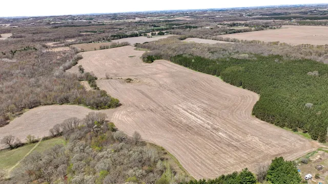 $725,000 | 93 Strum Wi 54738, Eleva, WI 54738