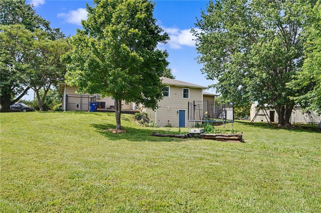 1748 East 800 Road Lawrence, KS 66049 - Photo 41 of 56
