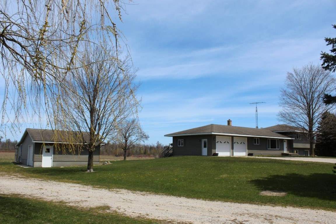 3355 East Alpine Road Cedar, MI 49621 - Photo 30 of 42 1876907-29.JPG