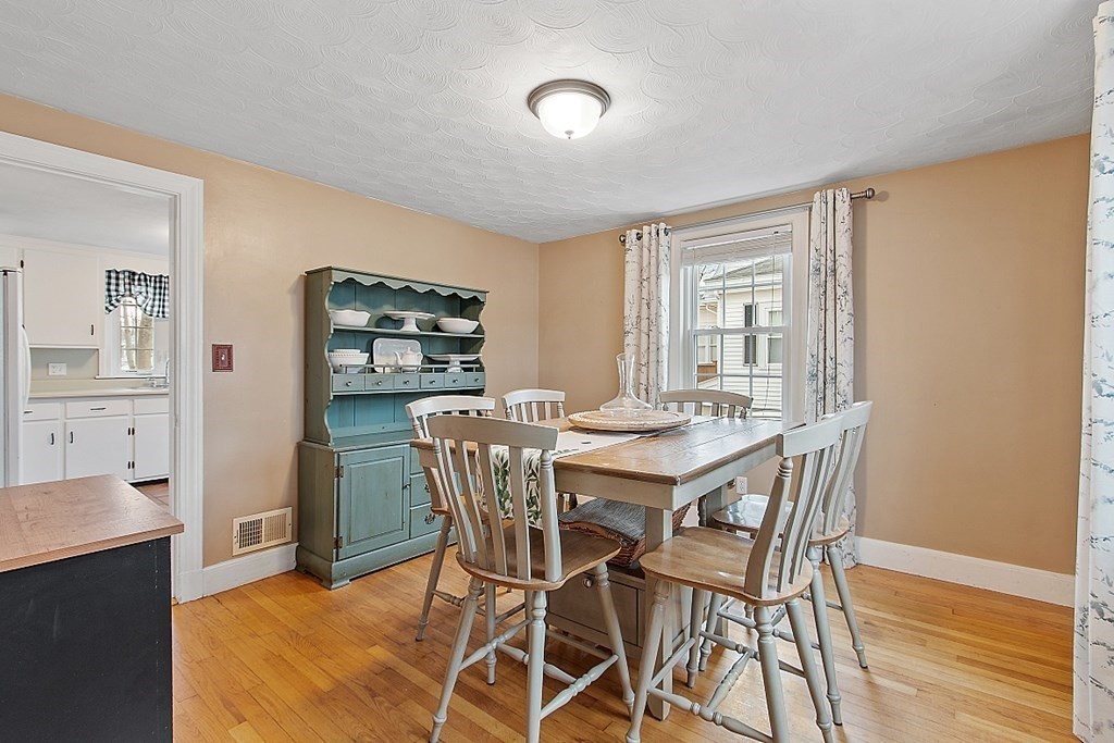 8 Gardner Road Reading, MA 01867 - Photo 8 of 35 a view of a dining room with furniture