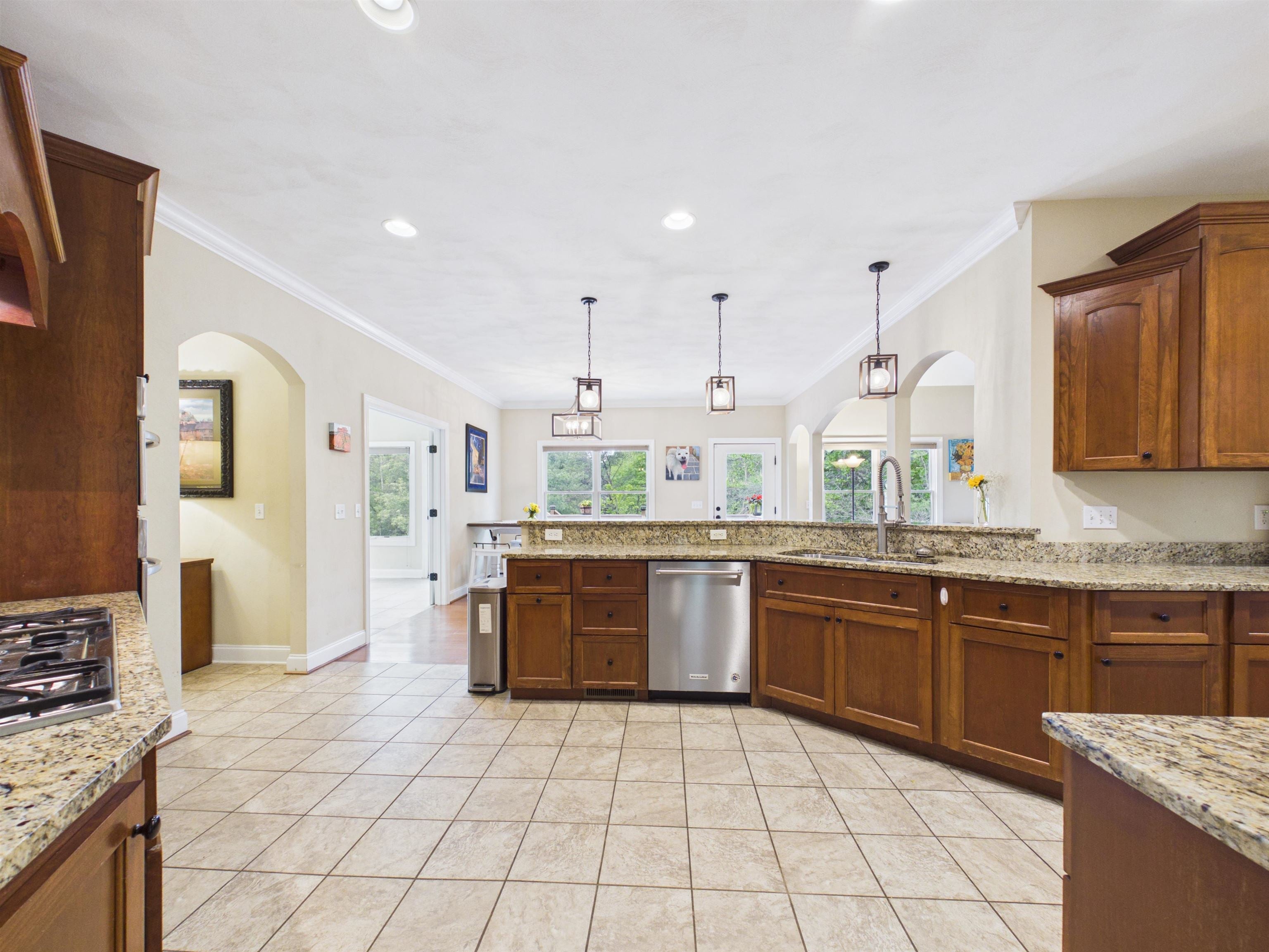 212 Bishop Road Blacksburg, VA 24060 - Photo 11 of 79 Gallery Image 11