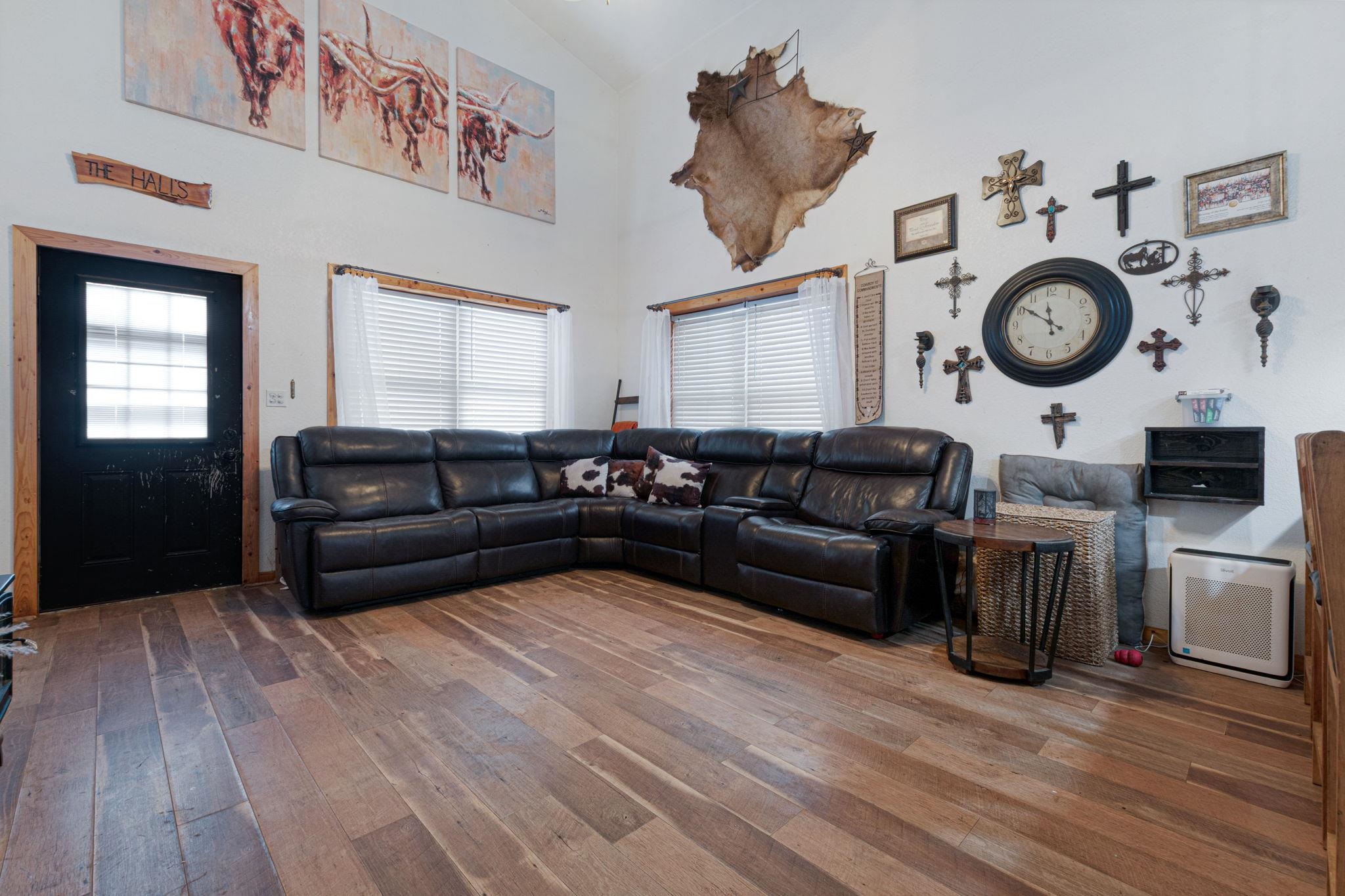 609 West Leon Street Llano, TX 78643 - Photo 16 of 28