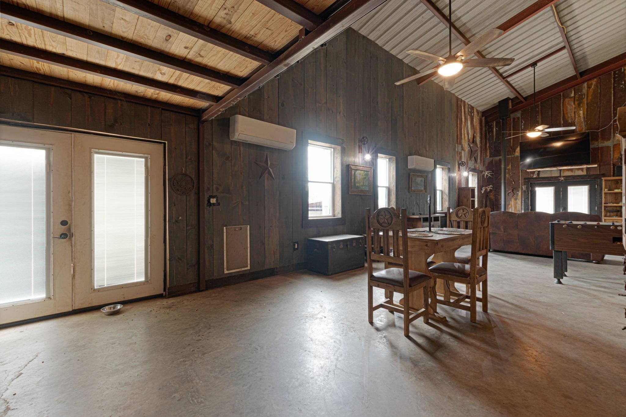 609 West Leon Street Llano, TX 78643 - Photo 17 of 28