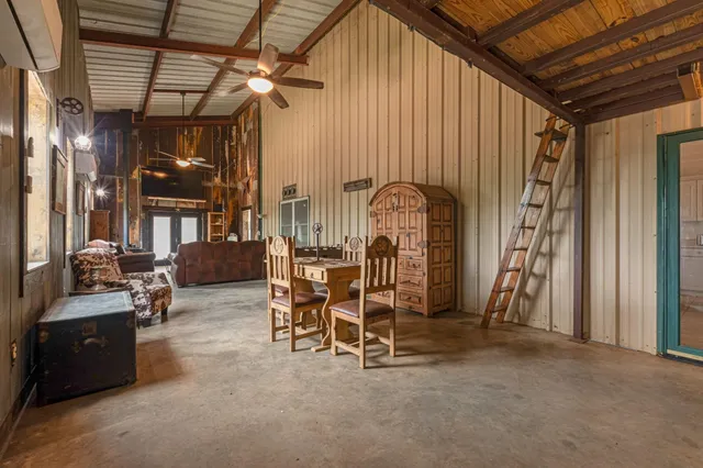 $299,000 | 609 West Leon Street, Llano, TX 78643