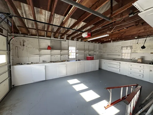 $2,900 | 12 Burgess Place, Groton, CT 06340