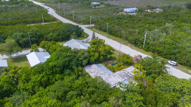 $995,000 | 687-689 Crane Boulevard, Sugarloaf, FL 33042