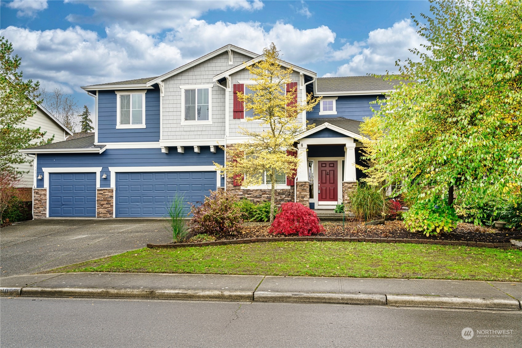 1053 Ridge Street Mukilteo, WA 98275 - Photo 1 of 34 Gallery Image 1
