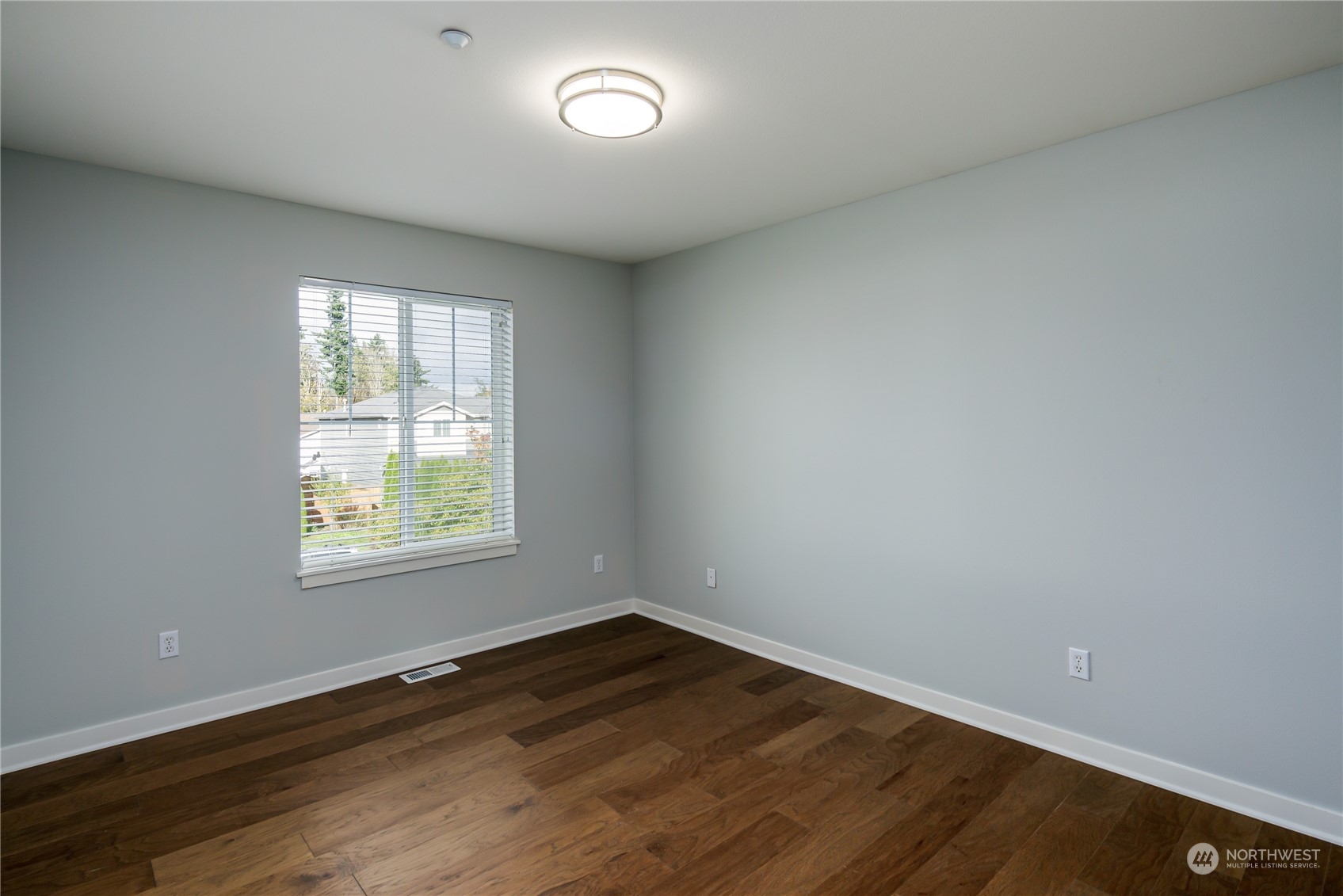 1053 Ridge Street Mukilteo, WA 98275 - Photo 20 of 34 Gallery Image 20