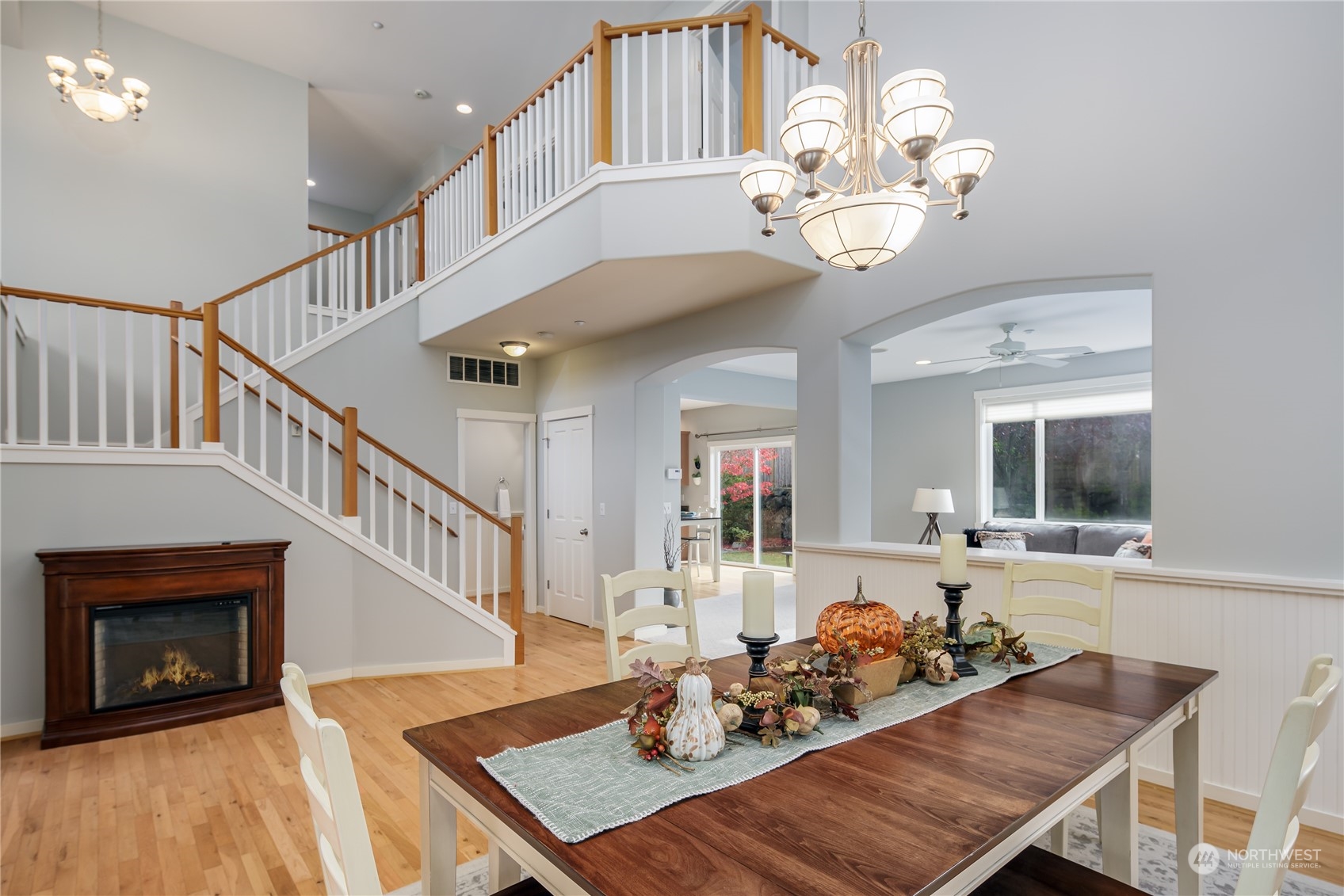 1053 Ridge Street Mukilteo, WA 98275 - Photo 5 of 34 Gallery Image 5