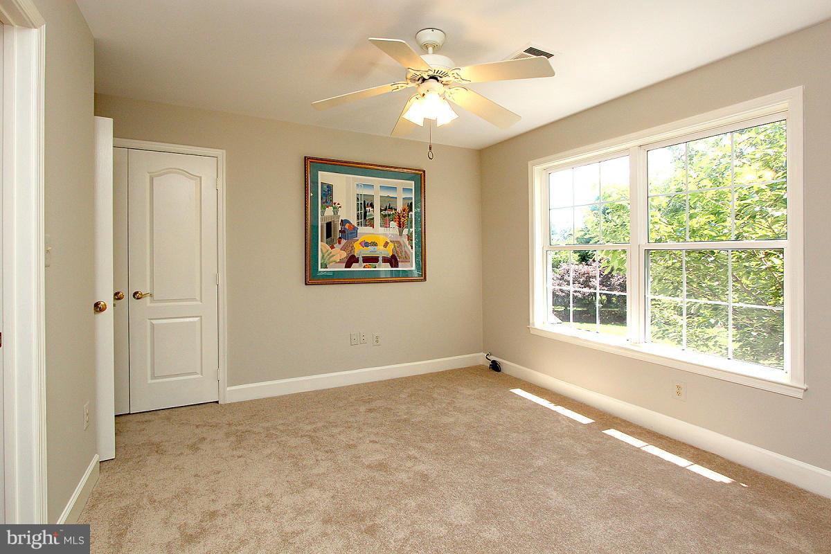 9208 Huntmaster Road Gaithersburg, MD 20882 - Photo 20 of 30 Bedroom