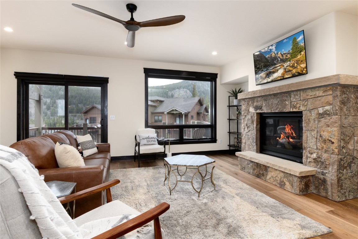750 Independence Road, Unit 2C Keystone, CO 80435 - Photo 5 of 49 Fully furnished living room