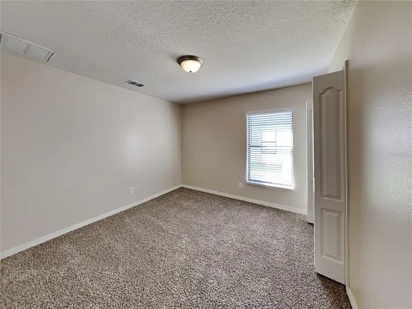 $2,895 | 2004 Abbey Trace Drive, Dover, FL 33527