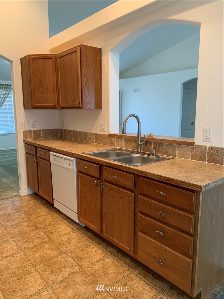 909 South Rees Street Moses Lake, WA 98837 - Photo 14 of 26 Gallery Image 14