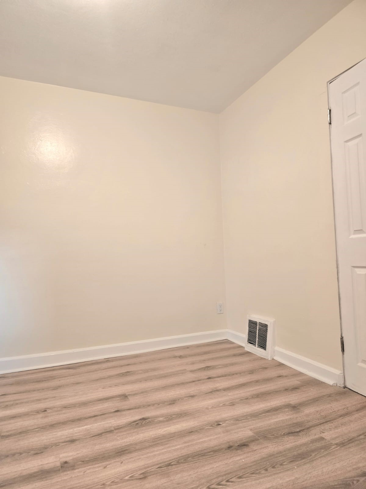 1908 Monroe Street Endicott, NY 13760 - Photo 7 of 21