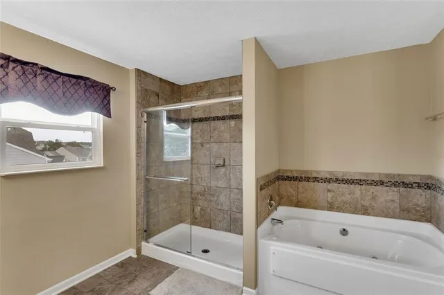 $574,900 | 201 Millstream Lane, Zelienople, PA 16063