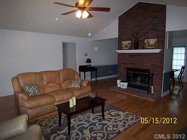 7977 Hagers Ferry Road Denver, NC 28037 - Photo 6 of 16 Gallery Image 6