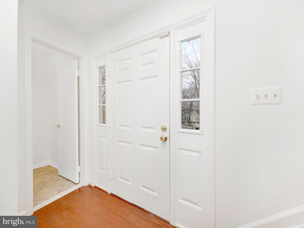 8510 Springfield Oaks Drive Springfield, VA 22153 - Photo 14 of 29 Front Door
