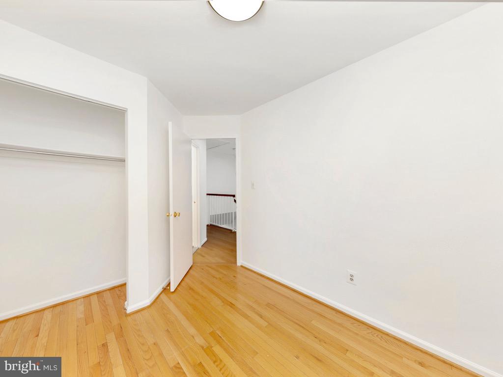 8510 Springfield Oaks Drive Springfield, VA 22153 - Photo 18 of 29 Upper Level Bedroom #3