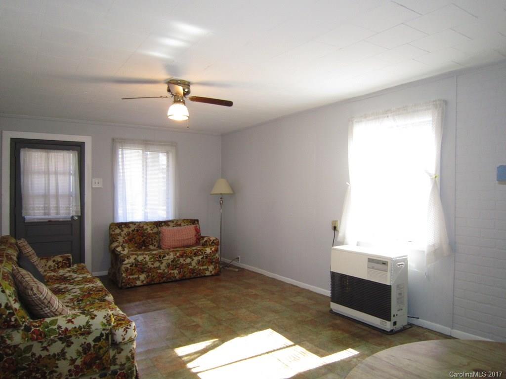 127 Luther Road Candler, NC 28715 - Photo 2 of 23 Gallery Image 2