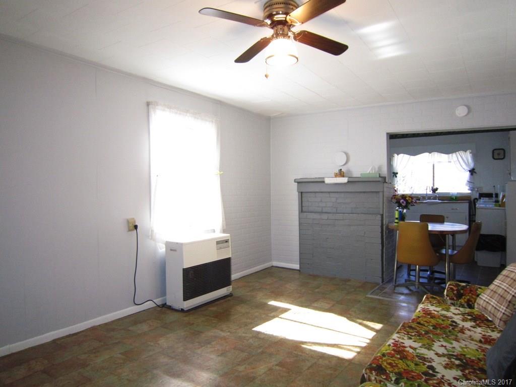127 Luther Road Candler, NC 28715 - Photo 3 of 23 Gallery Image 3