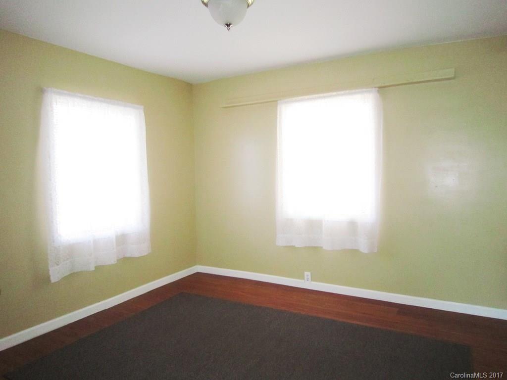 127 Luther Road Candler, NC 28715 - Photo 10 of 23 Gallery Image 10