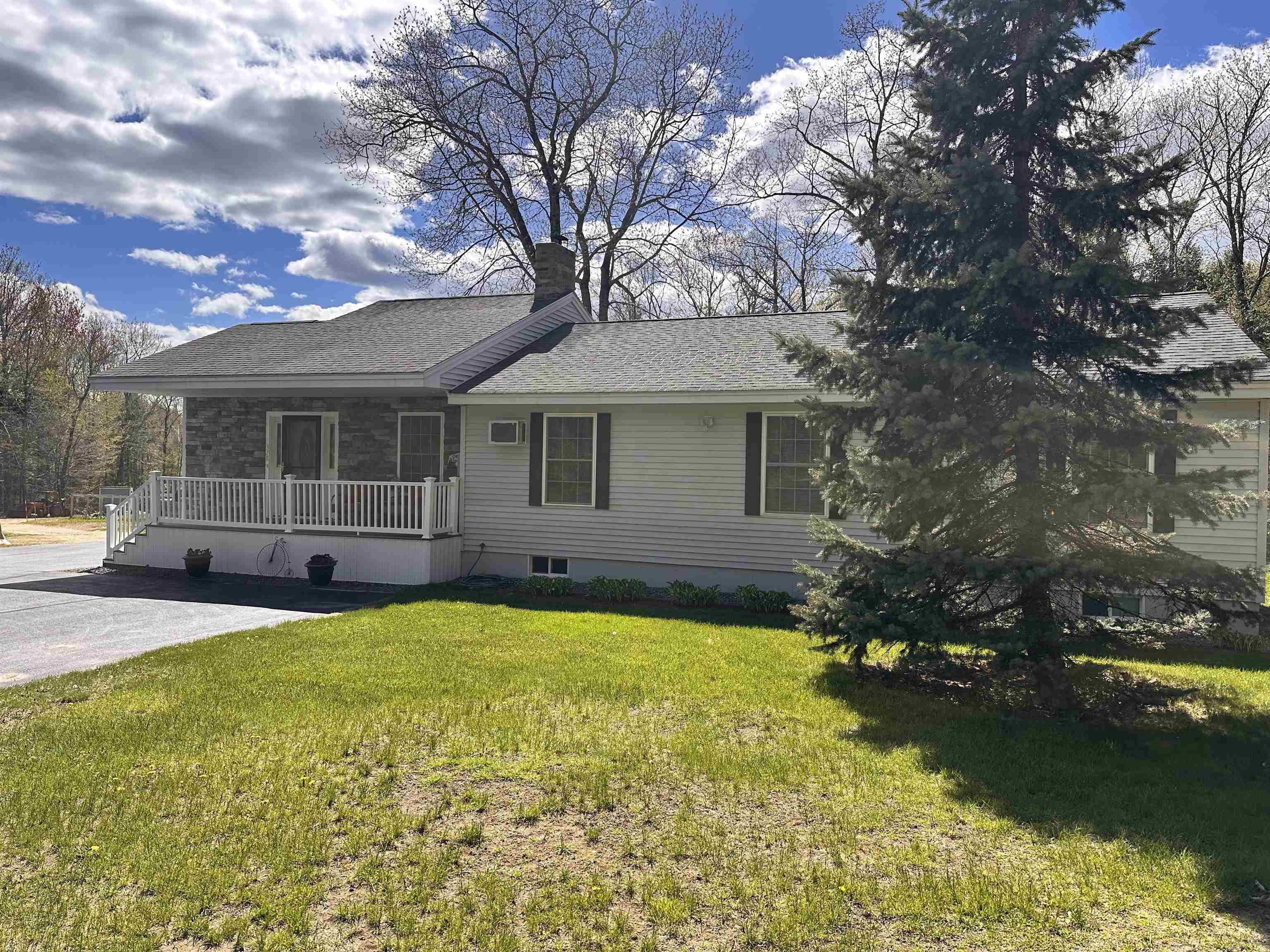 378 Silver Street Middleton, NH 03887 - Photo 2 of 58
