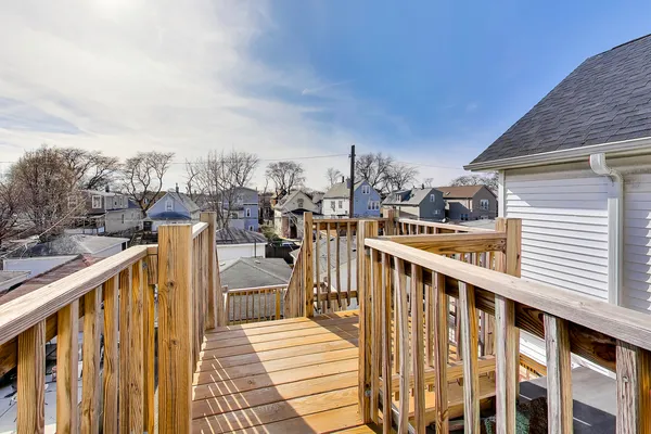 $1,500 | 4614 North Springfield Avenue, Unit 3, Chicago, IL 60625