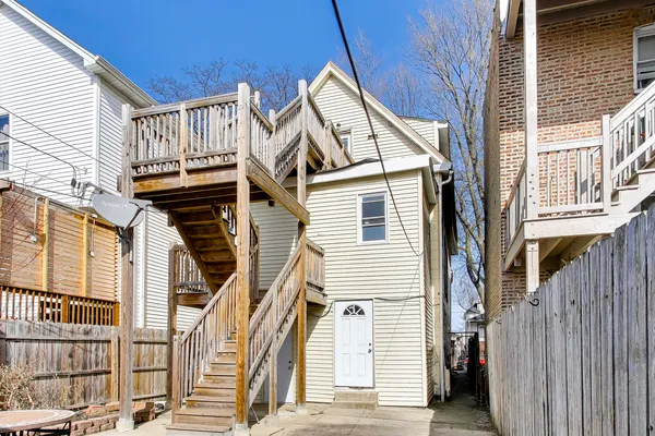 $1,500 | 4614 North Springfield Avenue, Unit 3, Chicago, IL 60625