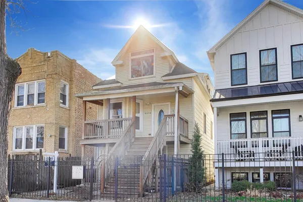 $1,500 | 4614 North Springfield Avenue, Unit 3, Chicago, IL 60625