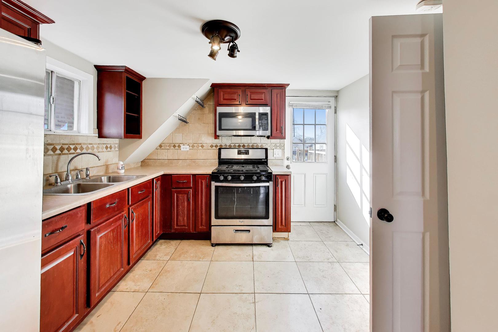 4614 North Springfield Avenue, Unit 3 Chicago, IL 60625 - Photo 8 of 17