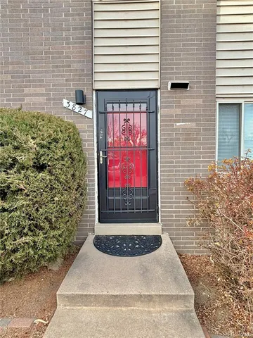 $1,595 | 3827 Oak Street, Wheat Ridge, CO 80033