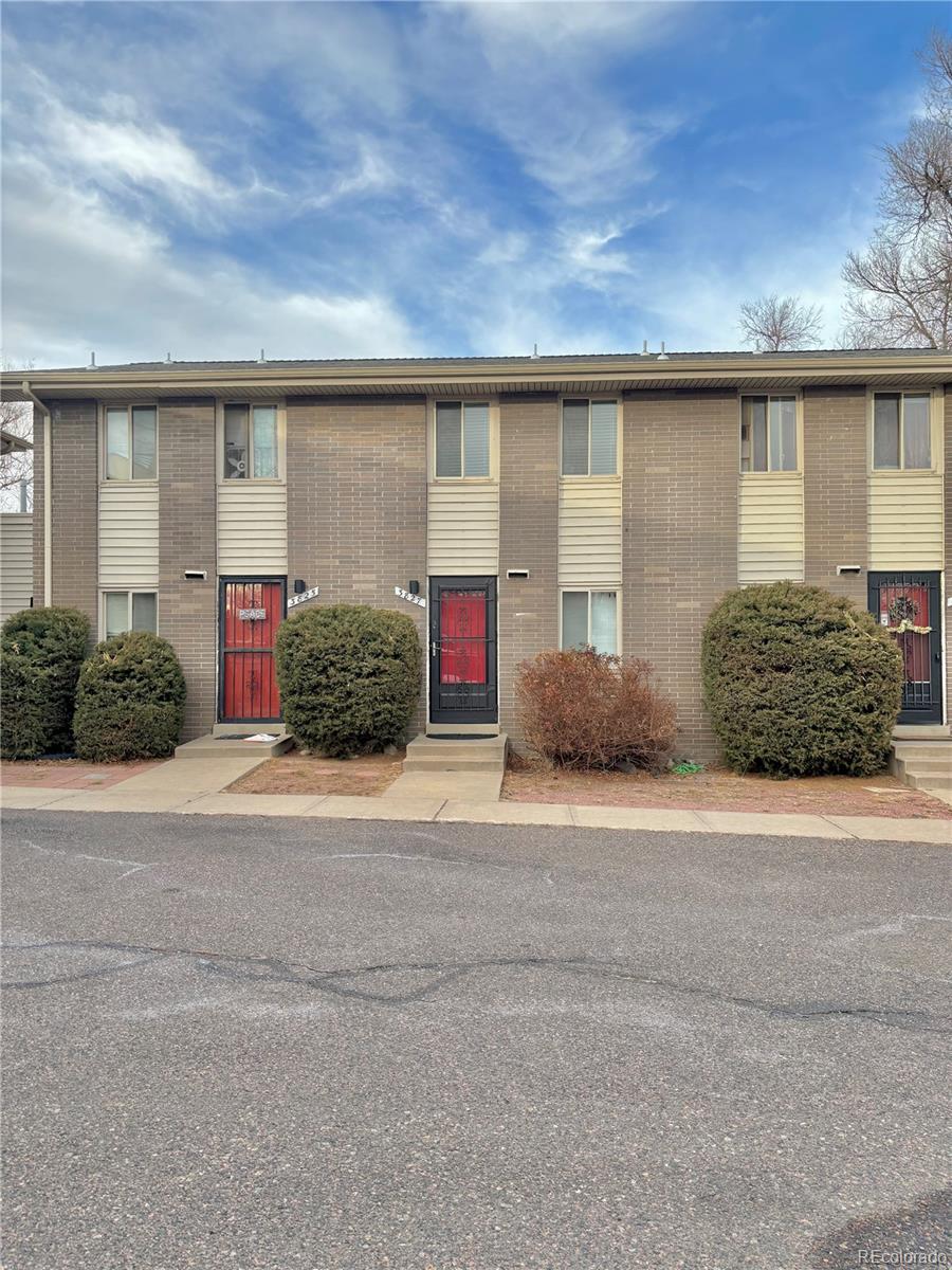 3827 Oak Street Wheat Ridge, CO 80033 - Photo 2 of 14