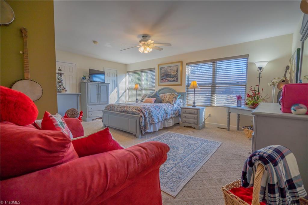 1611 Warf Road Lexington, NC 27292 - Photo 23 of 45 Primary bedroom