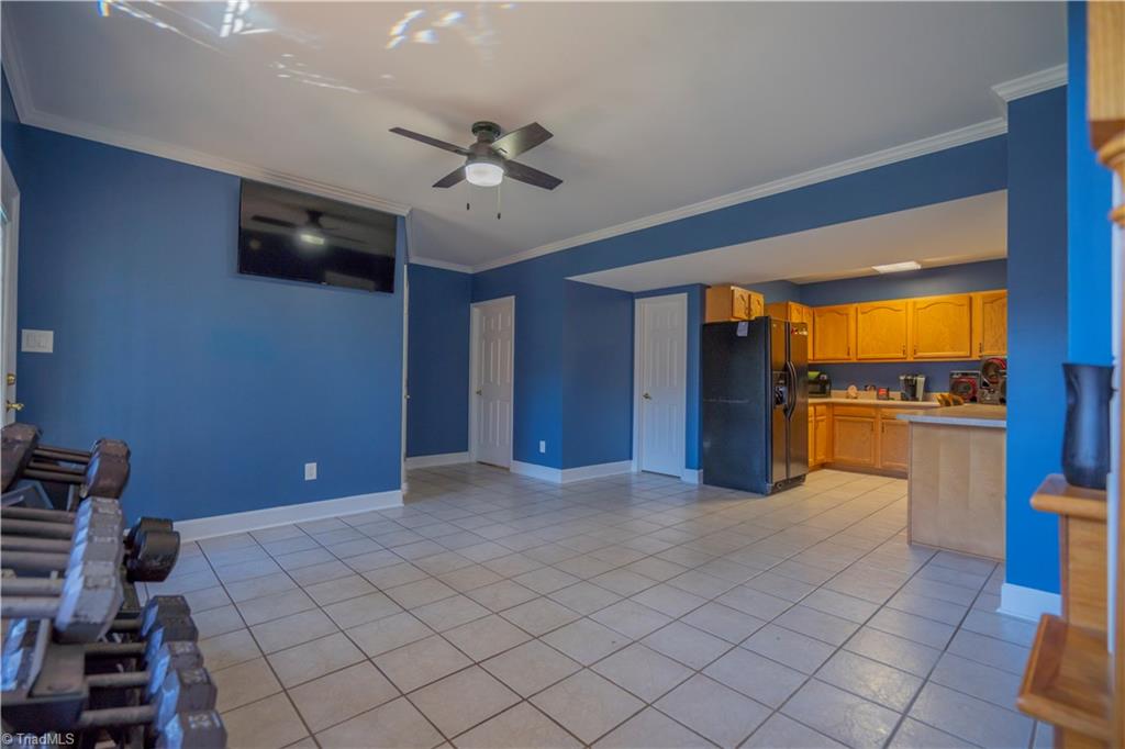 1611 Warf Road Lexington, NC 27292 - Photo 31 of 45 Downstairs great room