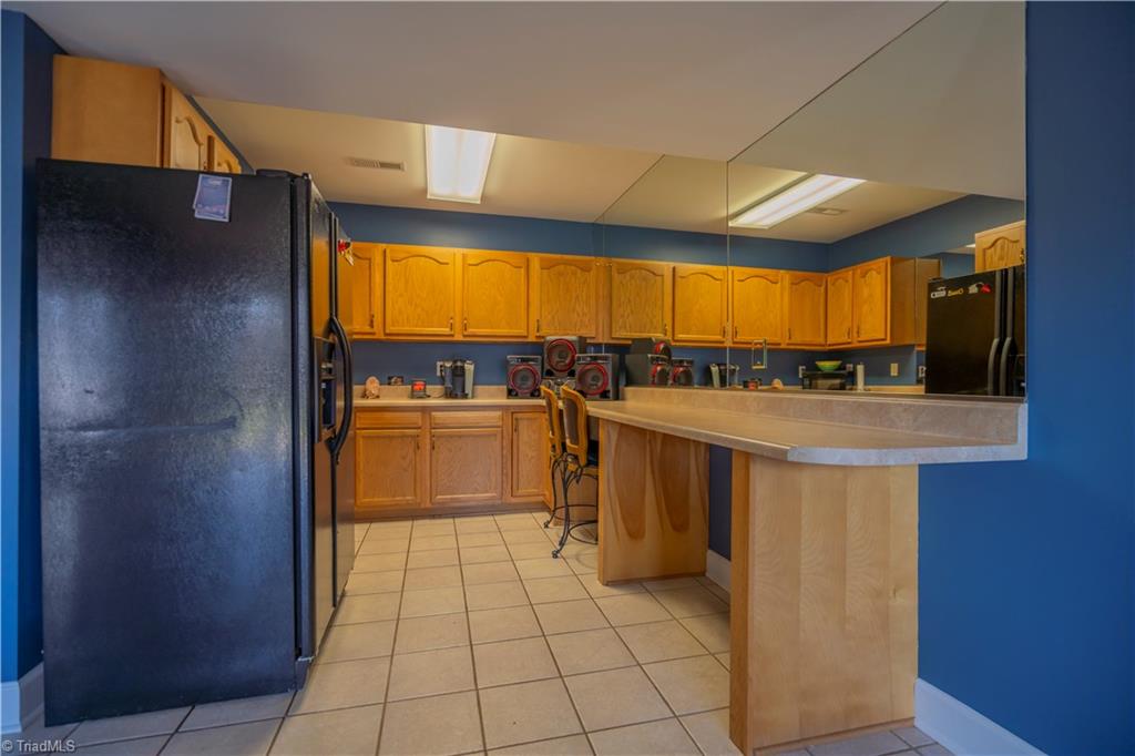 1611 Warf Road Lexington, NC 27292 - Photo 34 of 45 Downstairs kitchenette