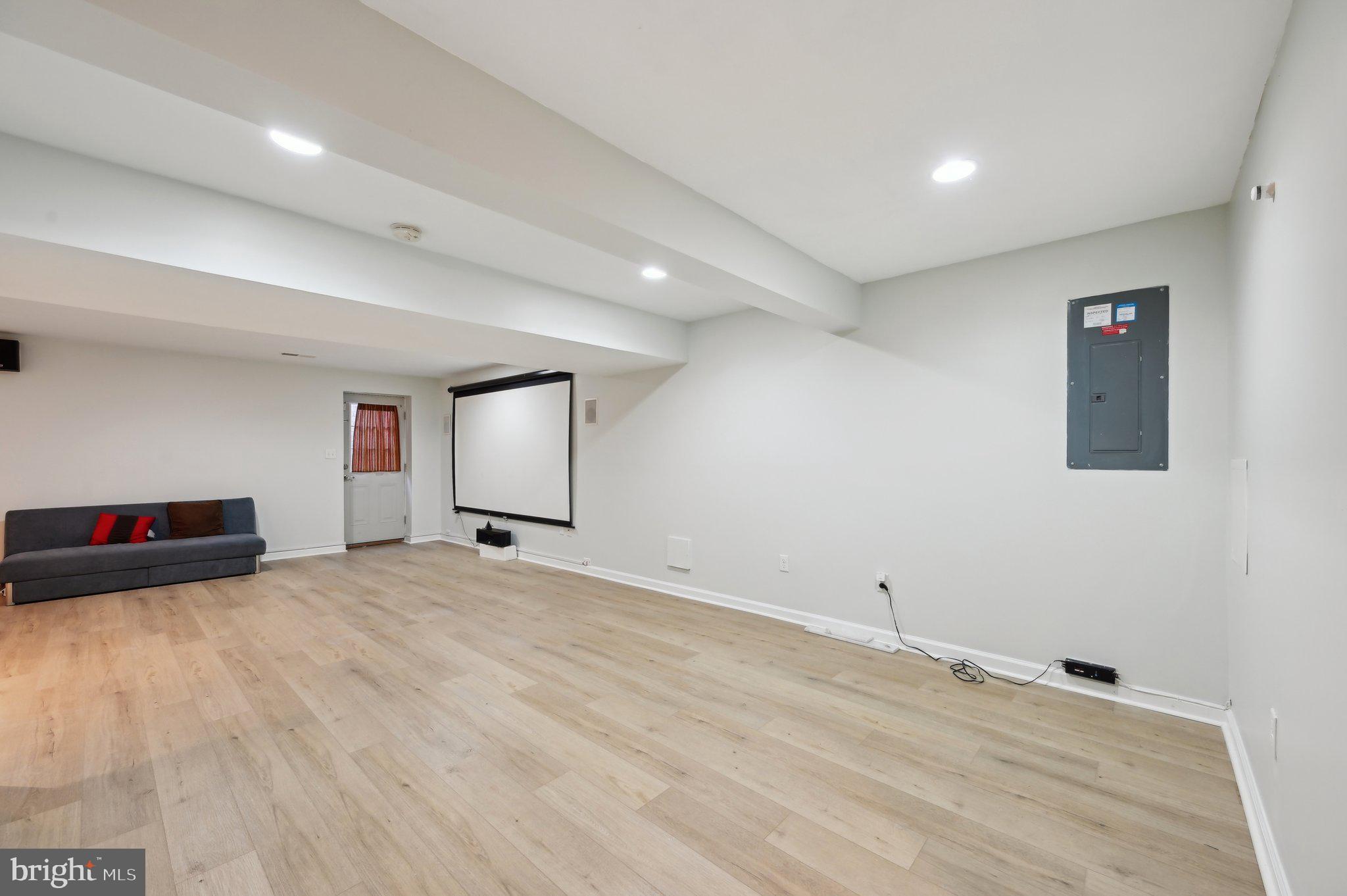 9552 Chaton Road Laurel, MD 20723 - Photo 26 of 53 a view of empty room with wooden floor