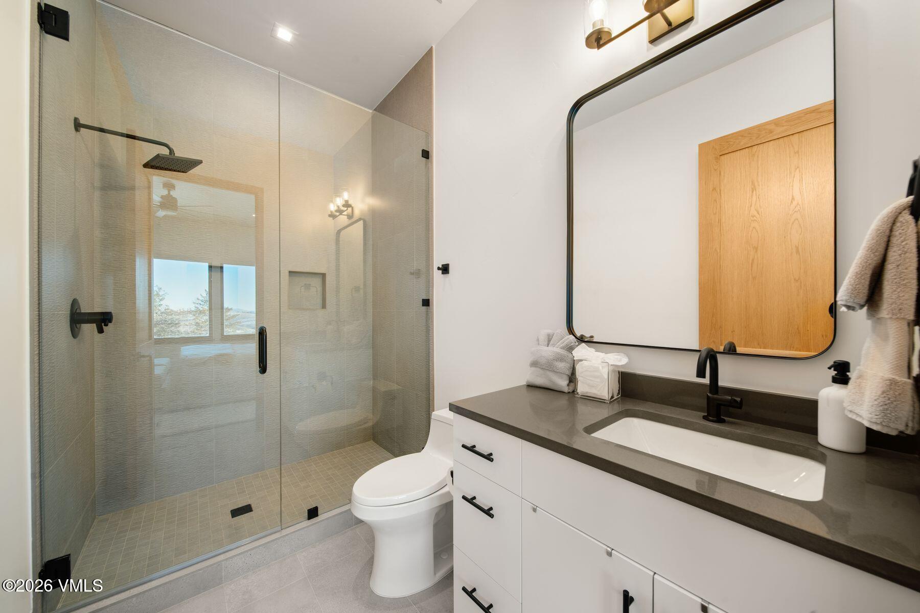 145 Gore Trail Edwards, CO 81632 - Photo 43 of 77 Bathroom in Bedroom 3