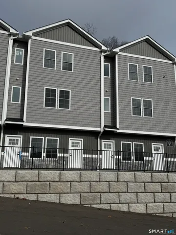 $329,900 | 243 Echo Lake Road, Unit B10, Watertown, CT 06795