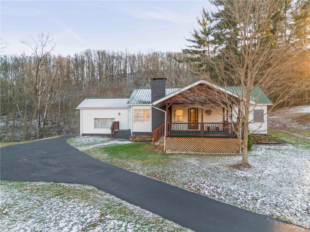1125 Toms Run Road Holbrook, PA 15341 - Photo 1 of 29
