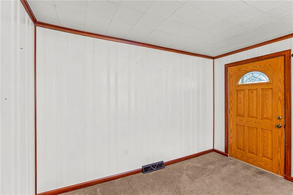 1125 Toms Run Road Holbrook, PA 15341 - Photo 12 of 29