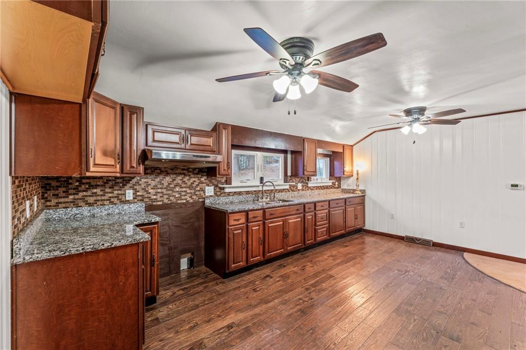 1125 Toms Run Road Holbrook, PA 15341 - Photo 17 of 29