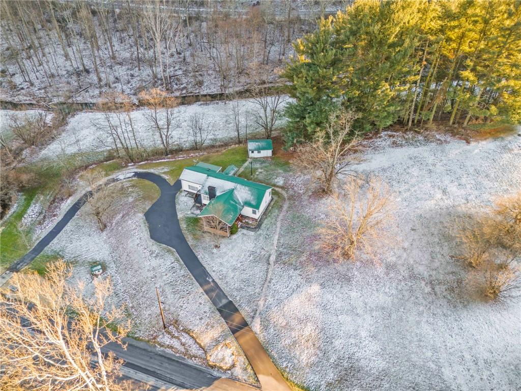 1125 Toms Run Road Holbrook, PA 15341 - Photo 4 of 29