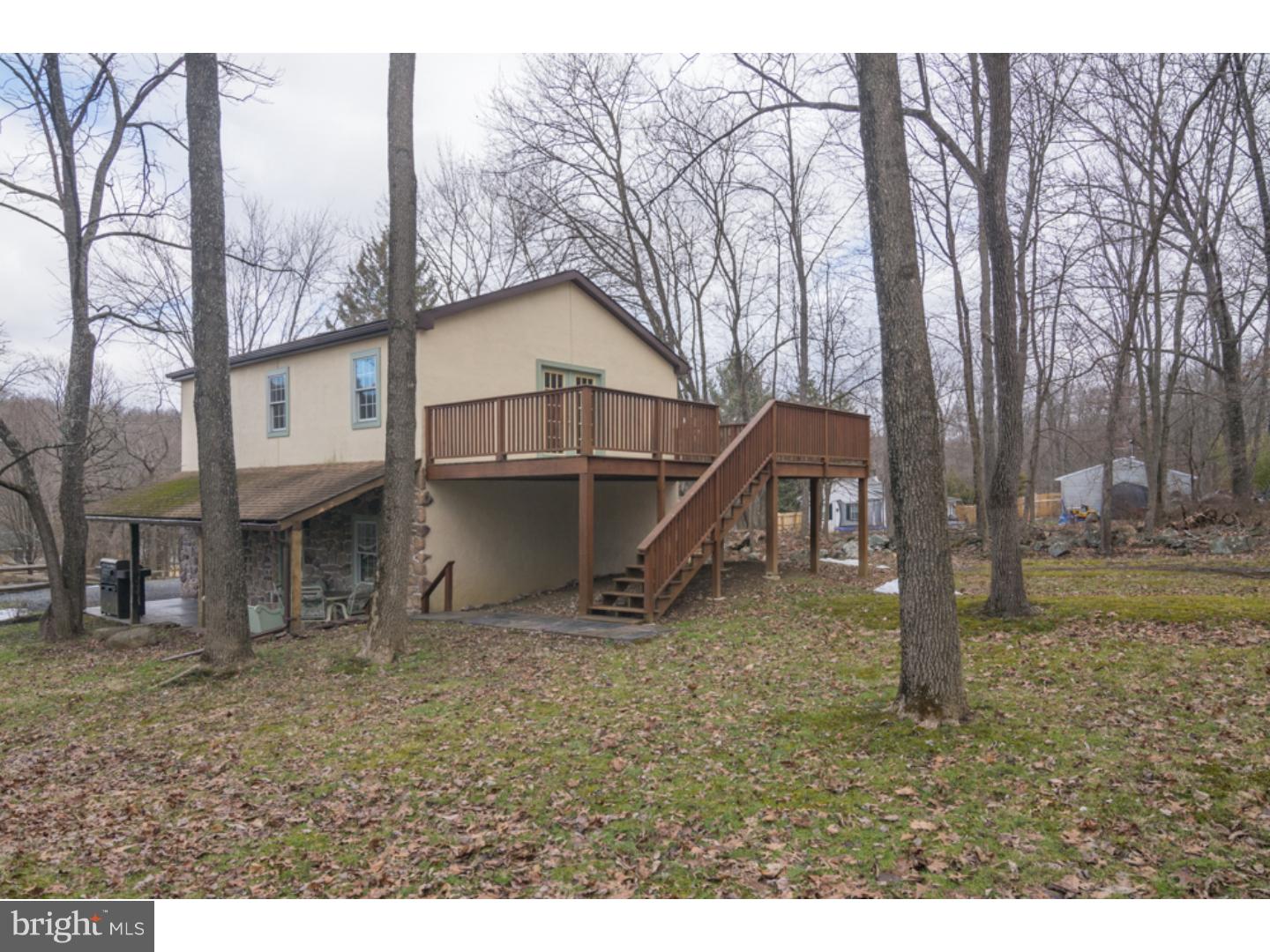 2810 Deep Creek Road Green Lane, PA 18054 - Photo 21 of 24 Barn